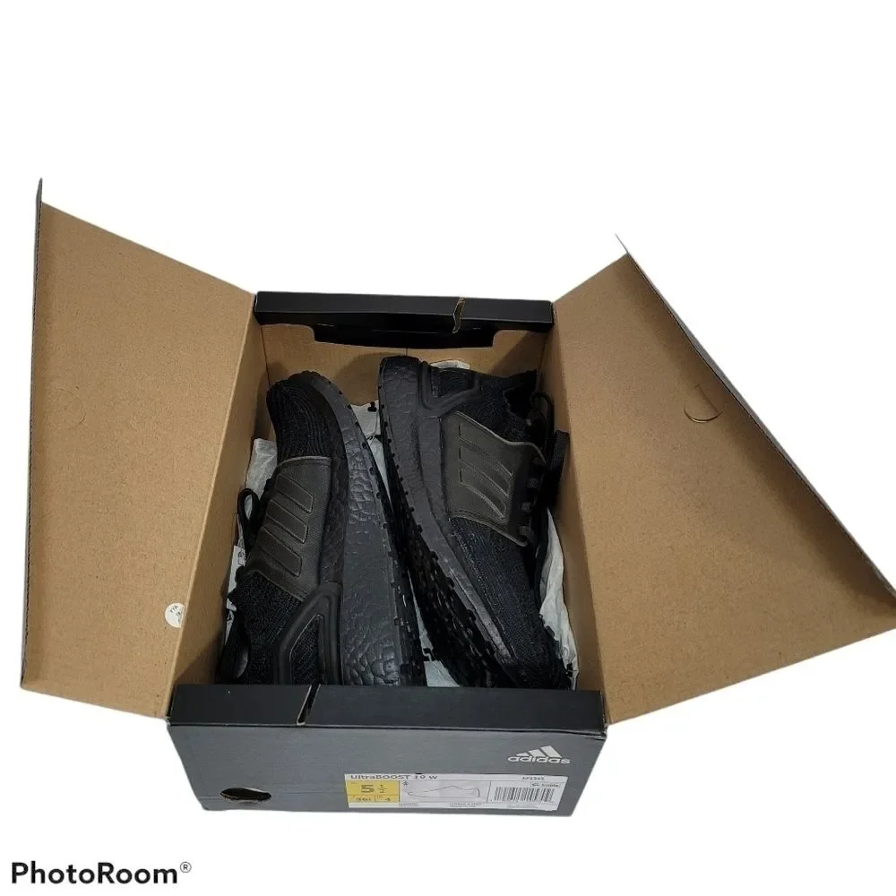 ADIDAS Ultraboost 19 Size 5.5‎